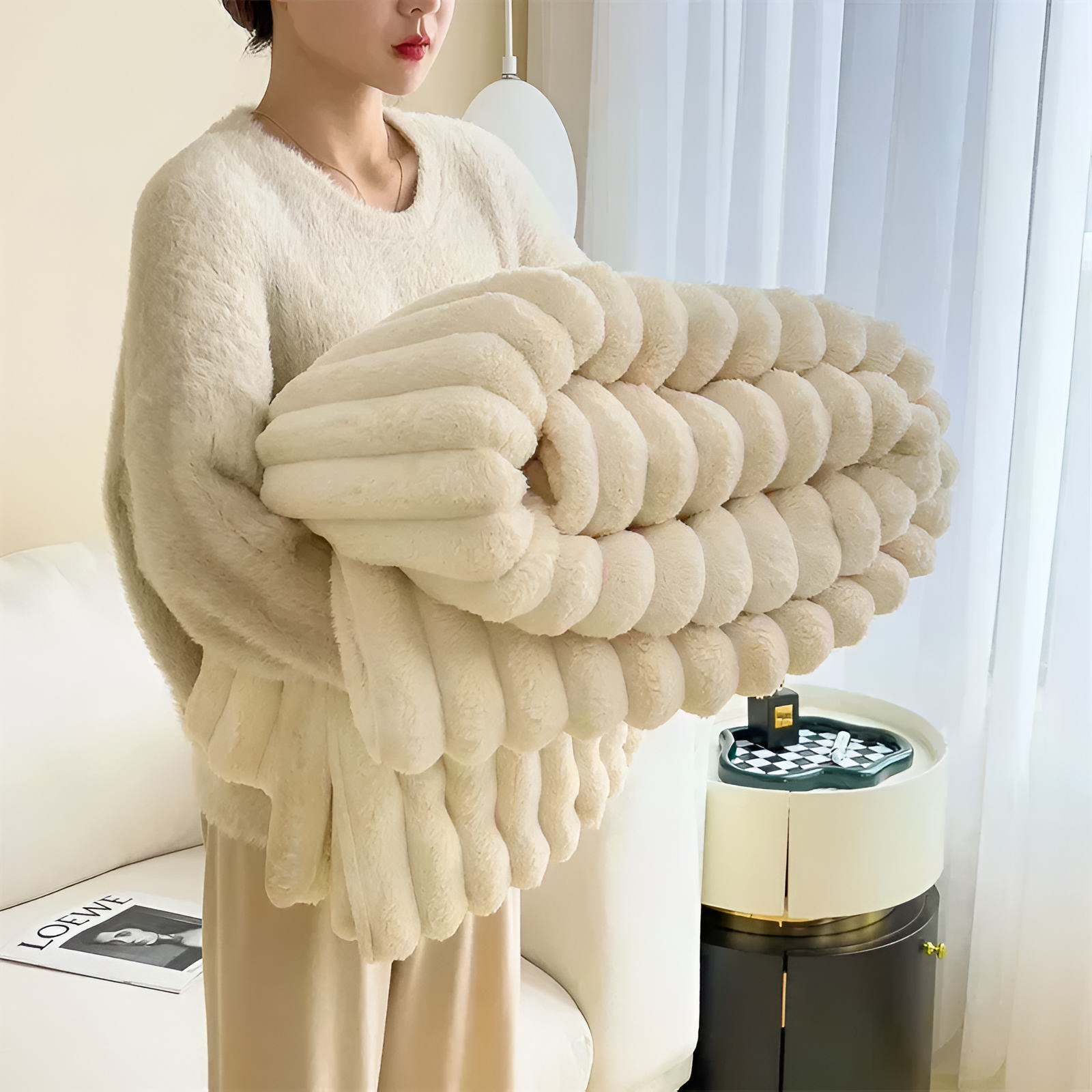 Luxurious Faux Rabbit Fur Throw Blanket + 2 Pillowcases